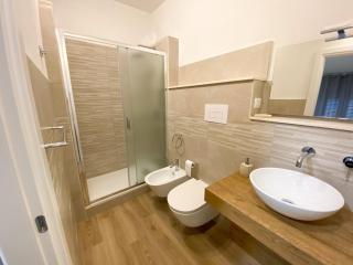 The Shell Guest House - 4