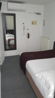 Hotel Cosmos - Paris - 4