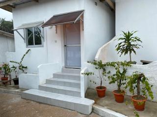 Hotel La Madrague - Grand-Bassam - 3