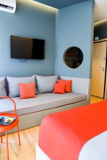 CentraL44 OMG Casual Suite - Athens - 6
