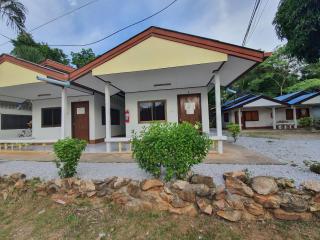pineapple resort - Ban Huai Thalaeng Phan - 5