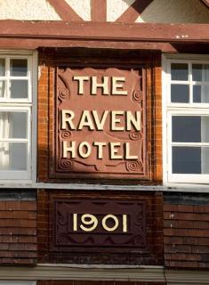 Raven Hotel by Greene King Inns - Hook - 7