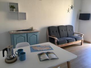 Apartamentos Surest - Cala en Blanes - 3