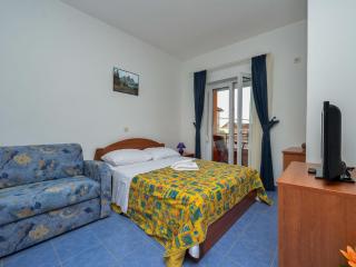 Apartment Bonex-5 by Interhome - 3