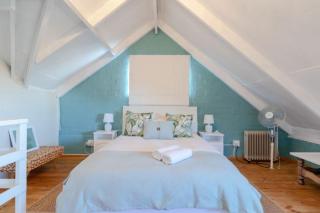West Coast Seaside Getaway - Grotto Bay - 9