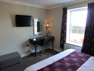 Cliff Hotel - 4