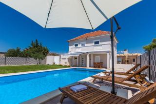 Kristina holiday home with private swimmingpool - Visočane - 9