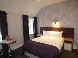Jackson Court Hotel - 2