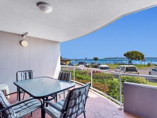 Florentine 2 sensational waterviews and pool in complex - Nelson Bay - 0