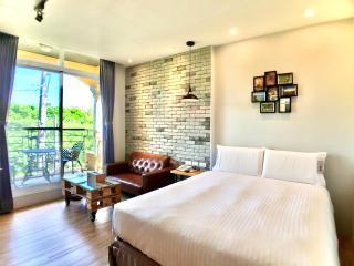 Martin Wales Inn - 0