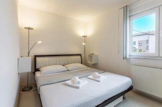 Apartment Dubravka near the sandy beach - 1