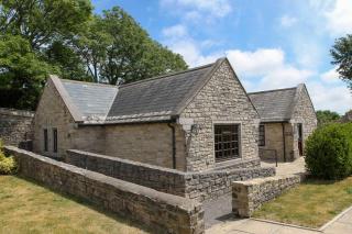 Mortons Manor - 1