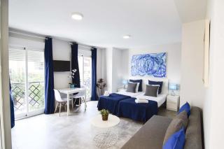 Apartamentos CENTRO SALECIANOS - Malaga - 1