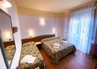 Hotel Diplomatic - Cesenatico - 7