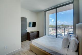 CH Luxury Condos & Studios On The Beach - Hollywood - 1