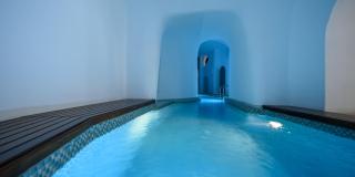 Nefeles Luxury Suites - Fira - 2