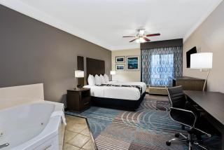 La Quinta by Wyndham Conroe - Conroe - 8