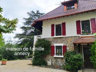 VILLA SERANDITE maison de famille - Annecy - 0