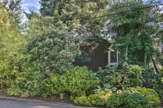 Cute Cottage with Deck Walk 115 Ft to Brewery and Cafe - Poulsbo - 6