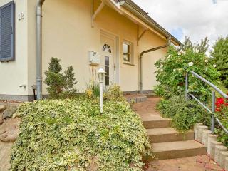 Ferienhaus Klünderberg in Binz mit Kamin, Terrasse, Strandkorb - Binz - 9