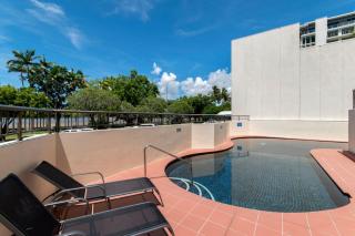 Cairns Ocean View Apartment in Aquarius - Cairns - 6