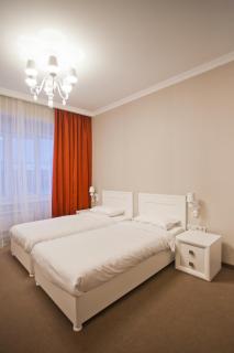 Orly Park-Hotel - 8