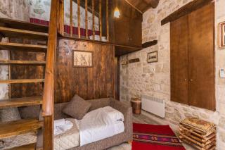 Tholos Home - Khromonastírion - 2