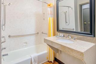 La Quinta by Wyndham Oklahoma City - Moore - Moore - 0