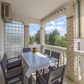 Apartmani s dvije spavaće sobe 4 osobe - Selce - 2
