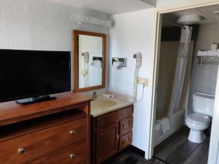 Cedar Cove - Sandusky - 1