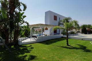Chara Sensory Luxury Villa with Heated Pool & Gym, By ThinkVilla - Panormos Rethymno - 5