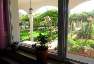 Beach apartments Roza - The Garden apartment - 4