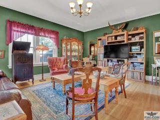 Robins Nest Bed & Breakfast - Cody - 4