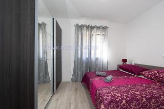 Apartments by the sea Igrane, Makarska - 18405 - 5