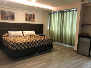 Hotel Lexus - Lima - 9