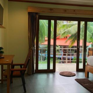 The Ford SunSet Beach Resort - Wok Tum - 2
