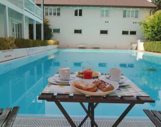 Magnolia Room & Breakfast - 1