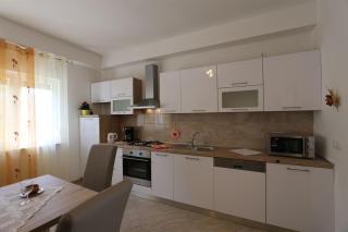 Apartment Car Marica - Šilo - 2