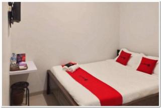 RedDoorz at MERR Rungkut Jl Gunung Anyar - Gununganjar - 5