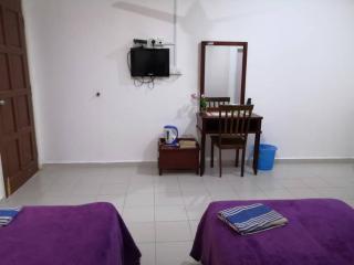 Huda Inn - Pantai Cenang - 5