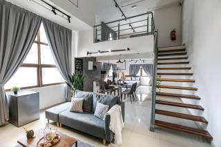 Pinnacle Duplex@6Pax-5m Walk to Paradigm Mall+WIFI - Petaling Jaya - 0