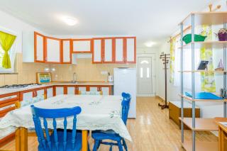 Cozy apartments Emina near the sea - Premantura - 9