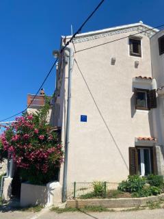 Vita Vacation Home - 1
