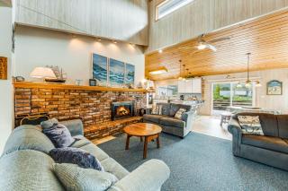Beachtown Bliss - Rockaway Beach - 3