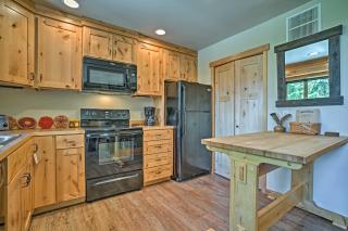 Private Leavenworth Cabin with Mtn Views and Fire Pit - Leavenworth - 3