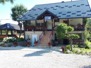 Guest House Family Varda Plitvice Lakes - Plitvička Jezera - 9