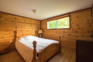 Beautiful 3 Bdrm + Bunkie Waterfront Cottage Near Gull Lake - Minden - 7