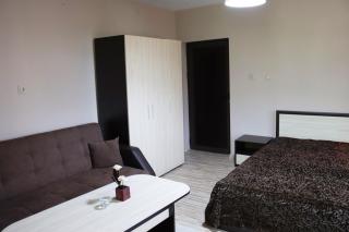 GREEN HOUSE - Попниколови - 6