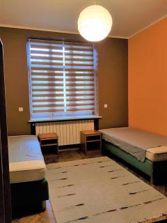 Center Rooms - 2