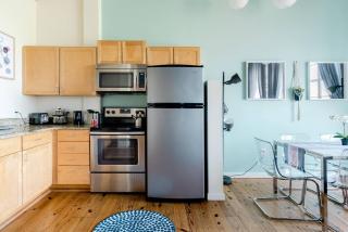 Trifecta 2BR Modern & Spacious Superhost - Durham - 6